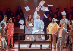 Baritone Paulo Szot as the “Celebrant” in Leonard Bernsteins Mass (Patrick Gipson-Ravinia Festival)